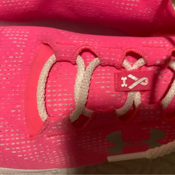 Women’s under armour speedform breast cancer running shoe size 8 bright pink - Picture 5 of 7